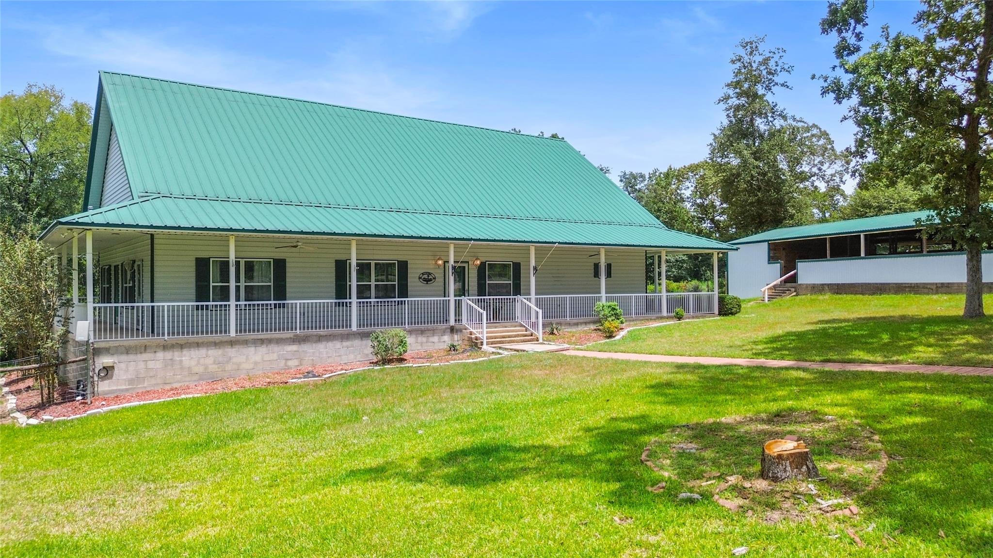 24 Oak Creek Drive
