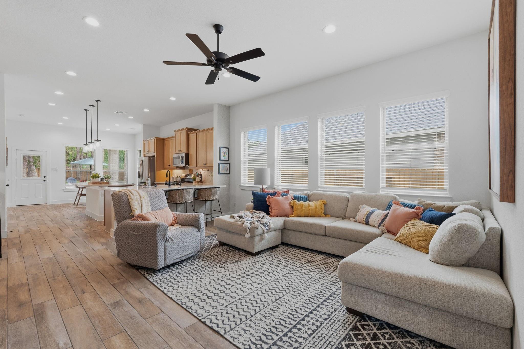 312 Mullins Court