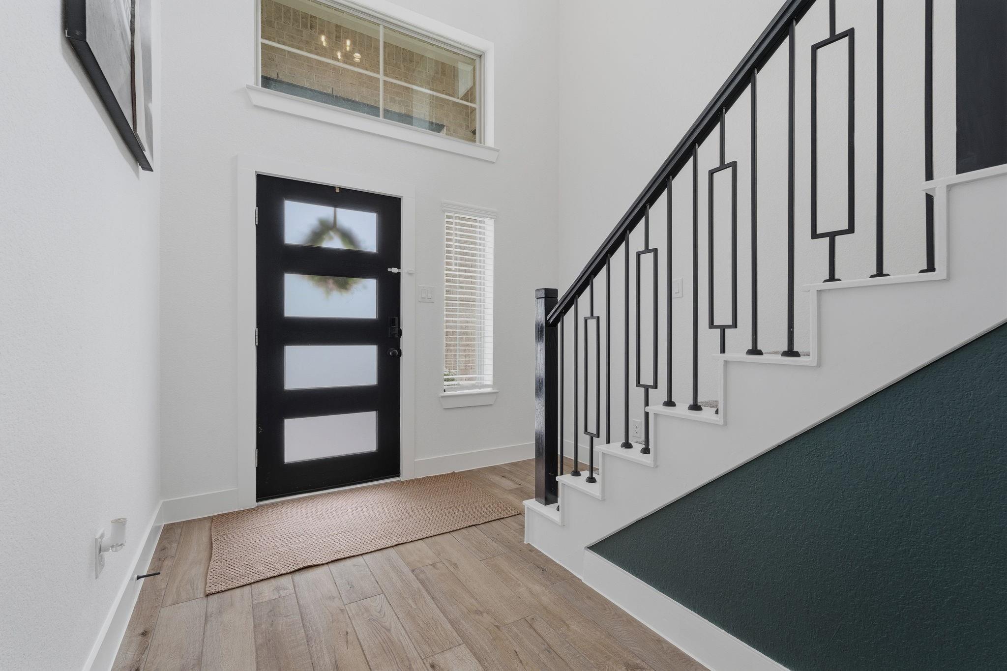 312 Mullins Court