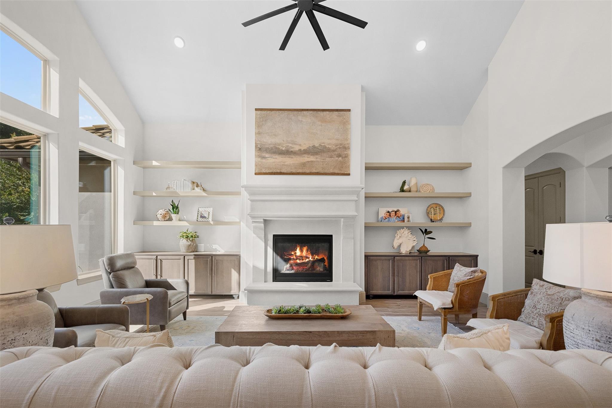8603 Woods Hollow Trail
