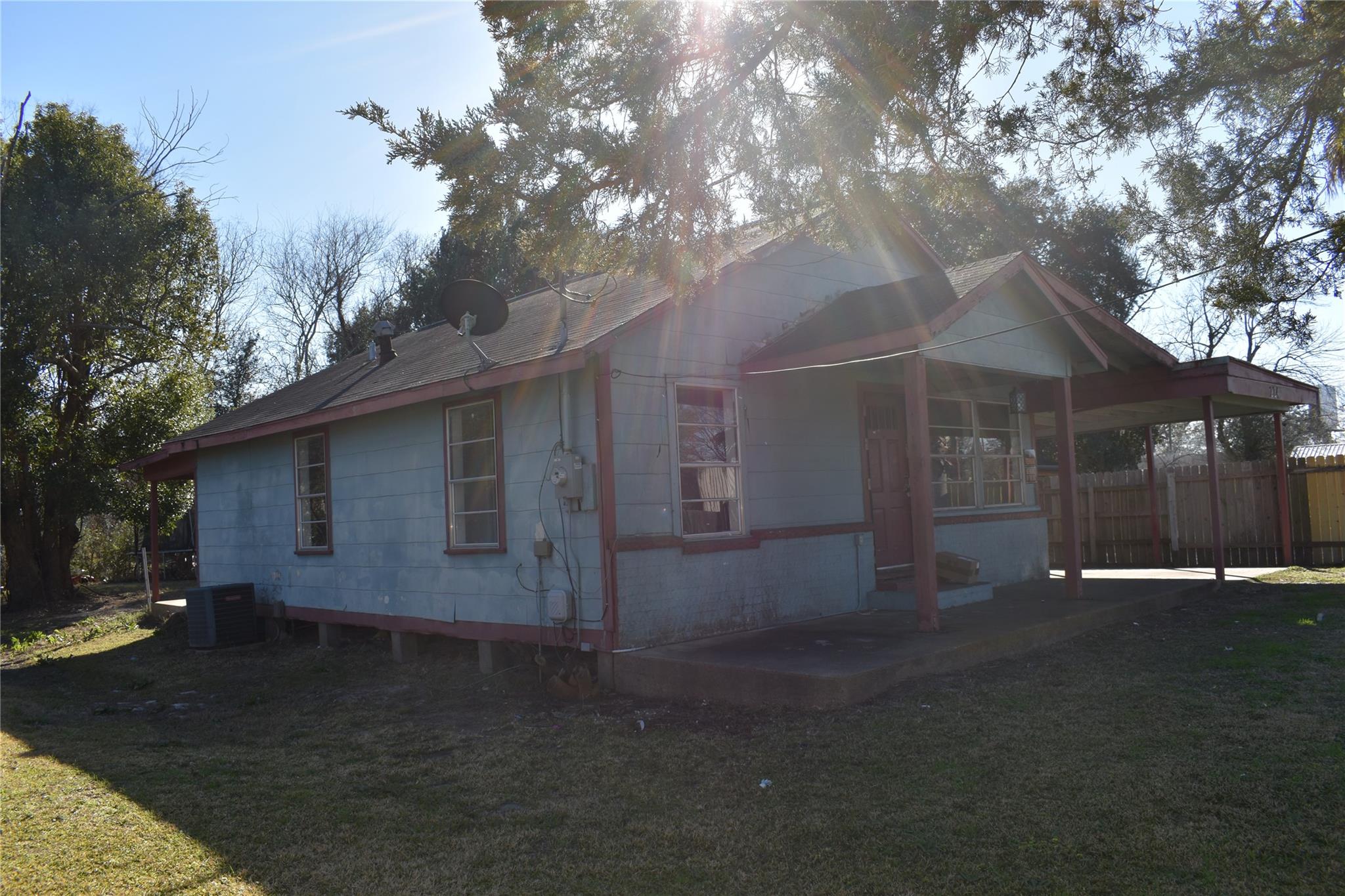 224 East Pine Avenue