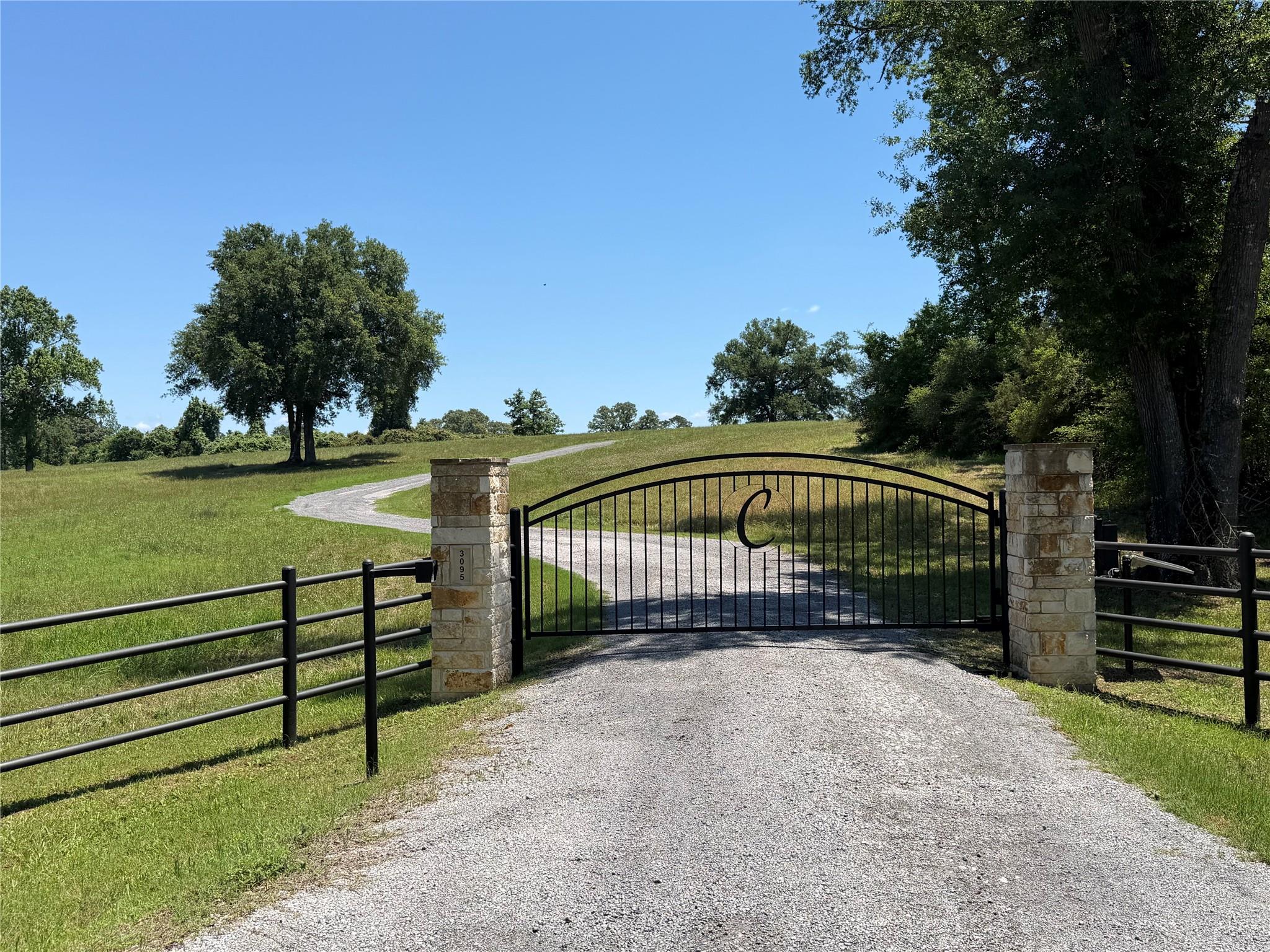 3095 Hwy 75 South