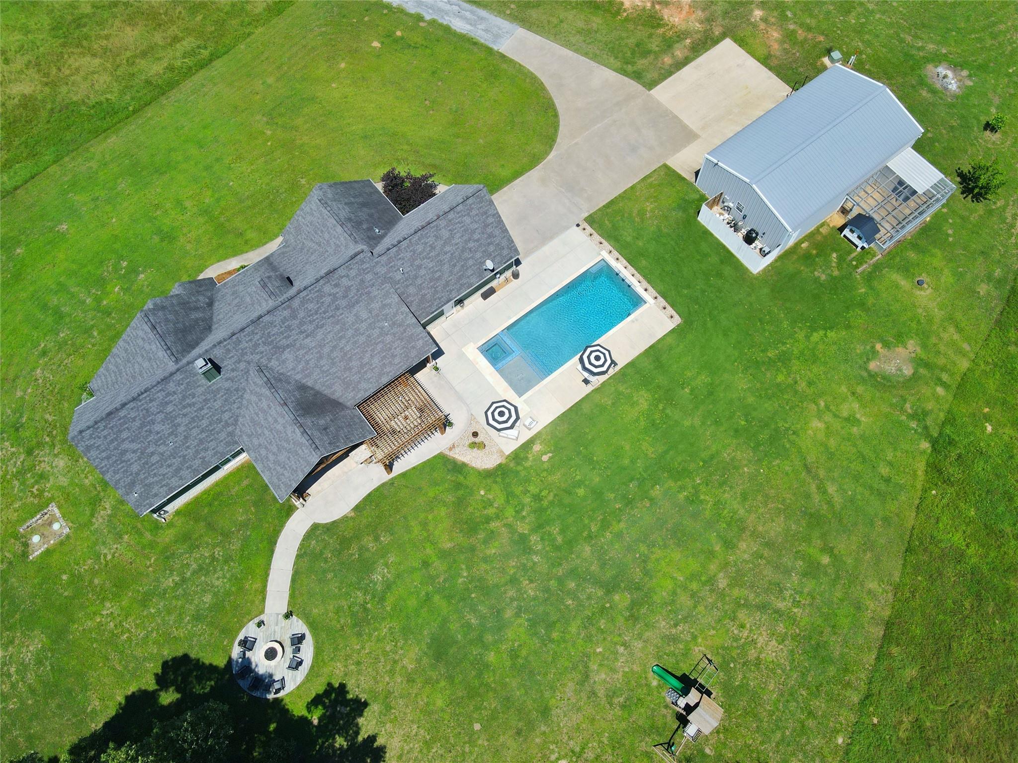 3095 Hwy 75 South