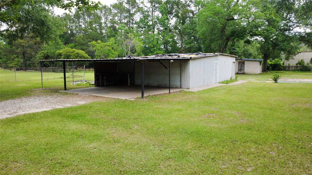 Photo of 69 W Old Field Drive, Huffman, TX 77336 (MLS # 16548909)