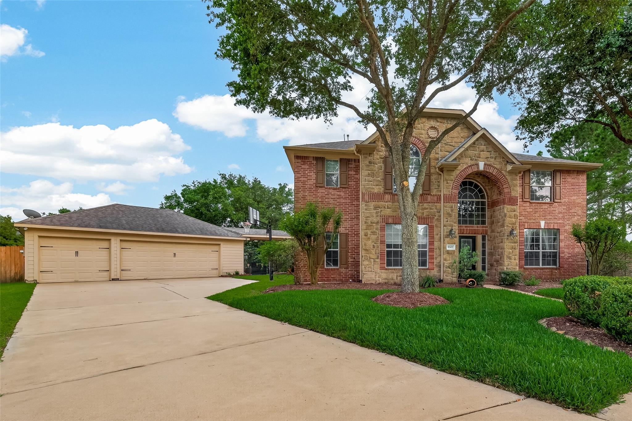8507 Maverick Point Court