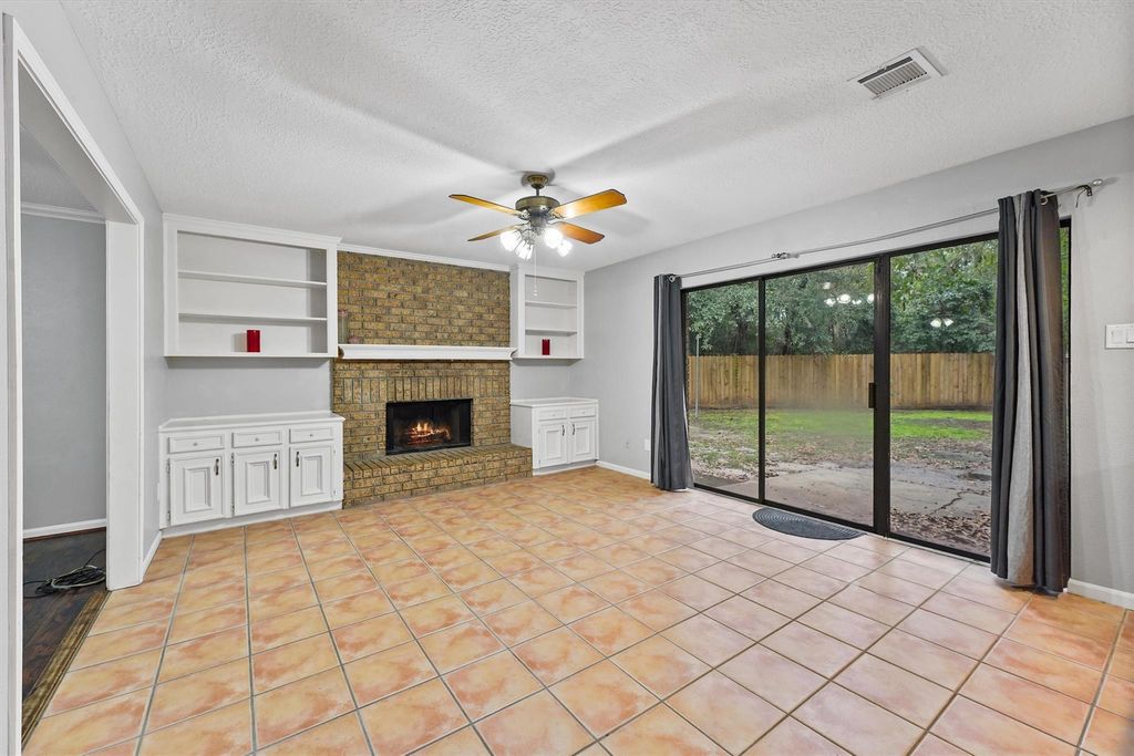 Photo of 3702 Ember Spring Drive, Houston, TX 77339 (MLS # 10646837)