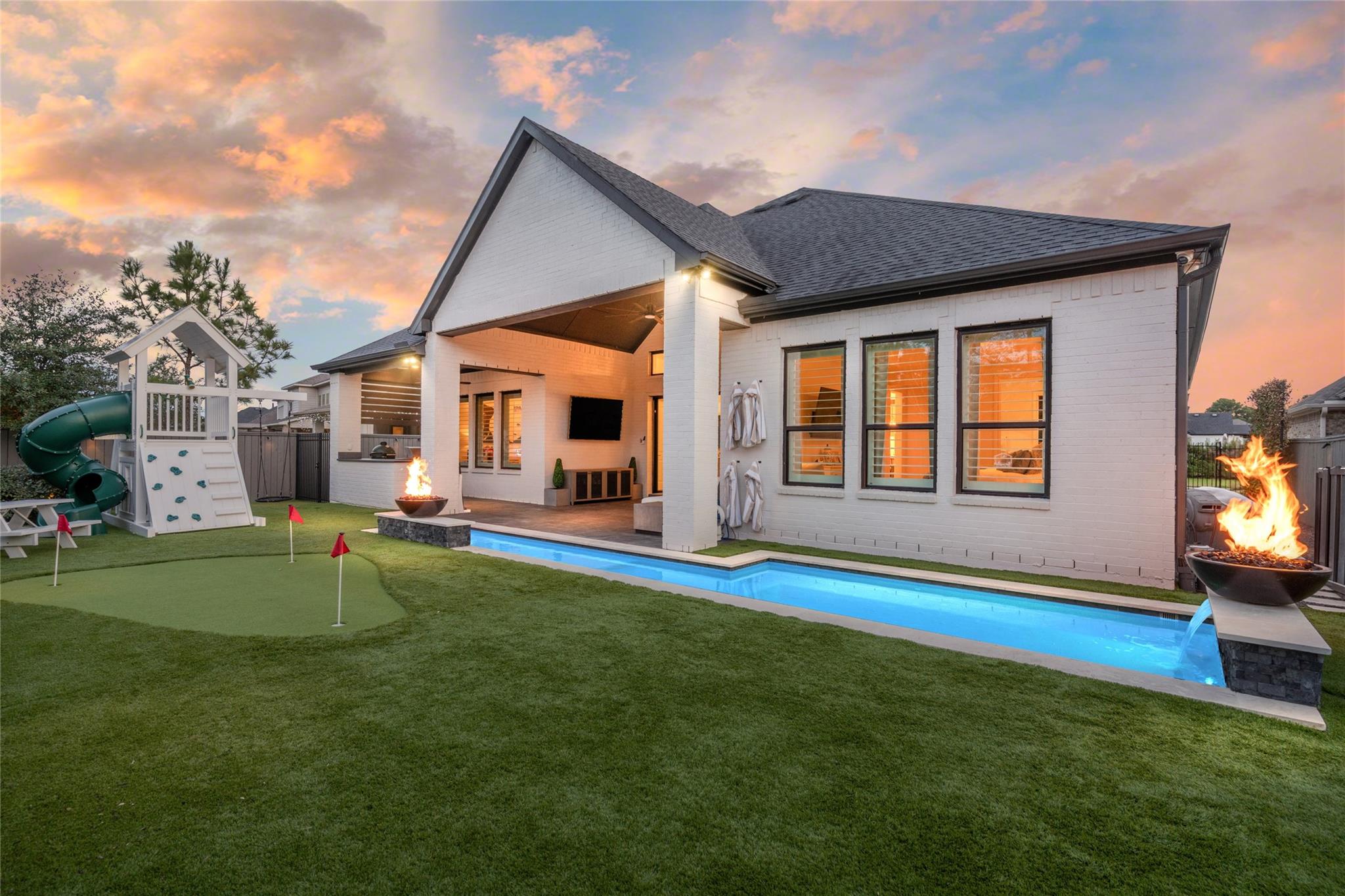 60 Venetia Grove Drive