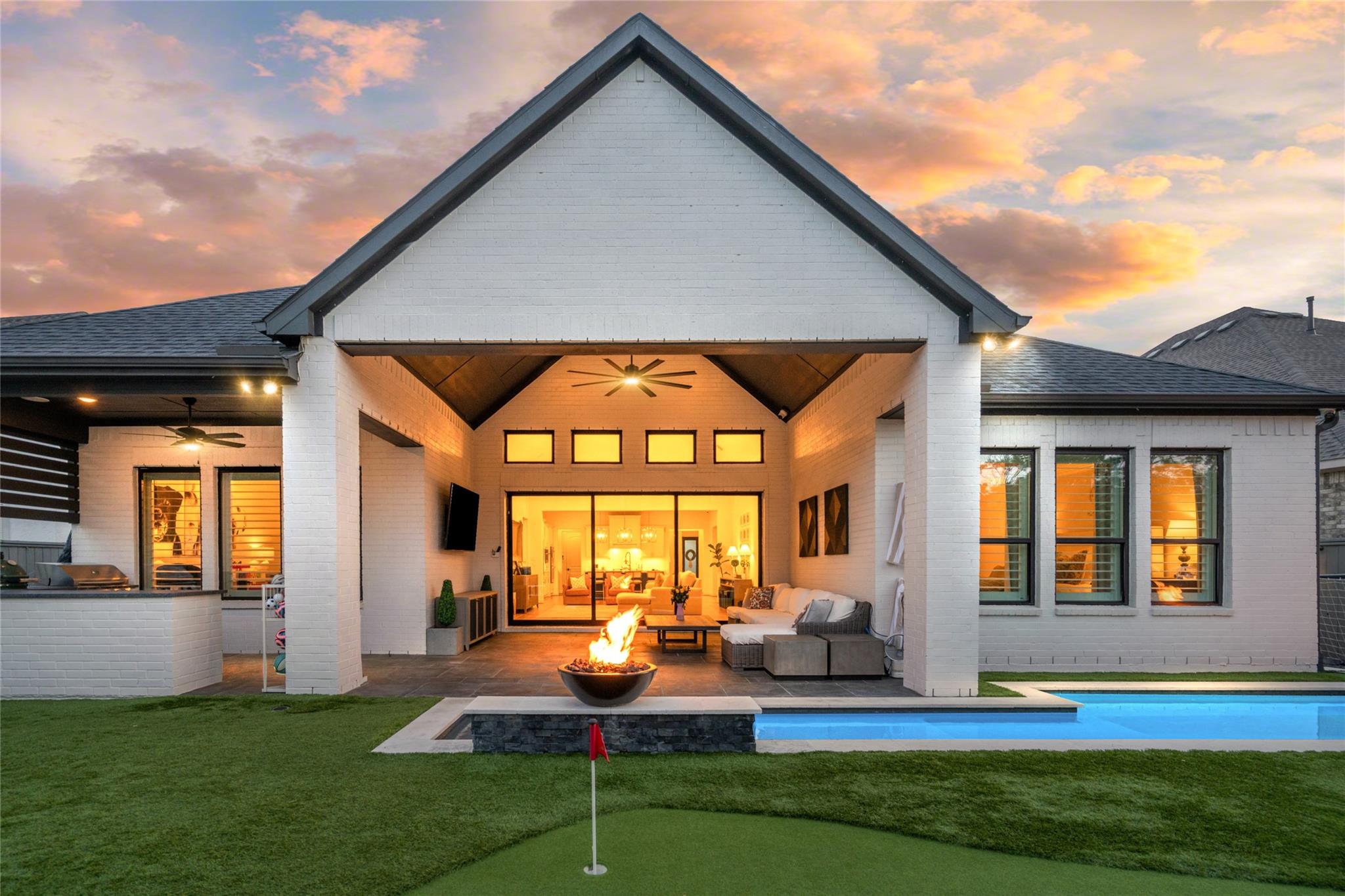 60 Venetia Grove Drive