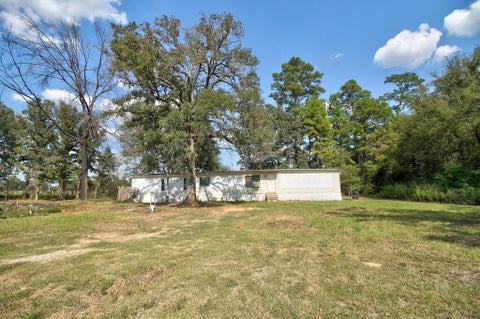 Photo of 2700 Us Hwy 69s, Wells, TX 75976 (MLS # 85499596)
