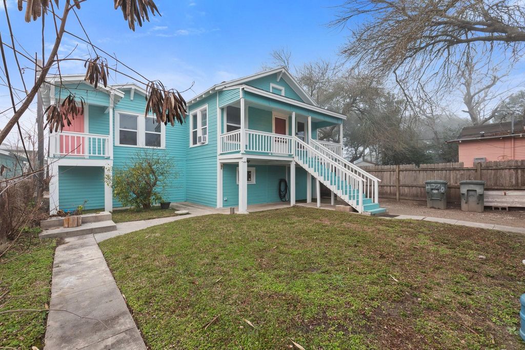 Photo of 4728 Avenue R 1/2, Galveston, TX 77551 (MLS # 10505746)