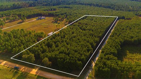 Photo of 9 Nursery Road, Livingston, TX 77351 (MLS # 75665695)