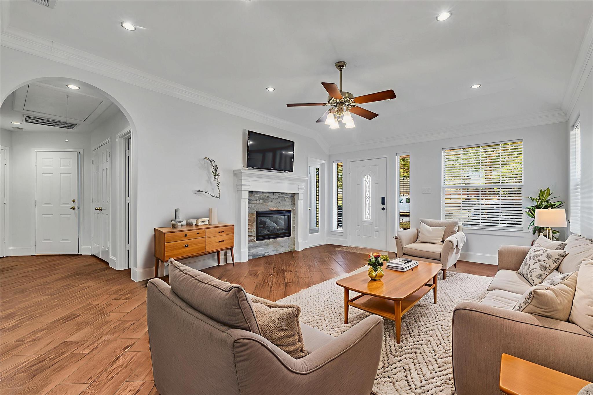 110 Oakmont Drive