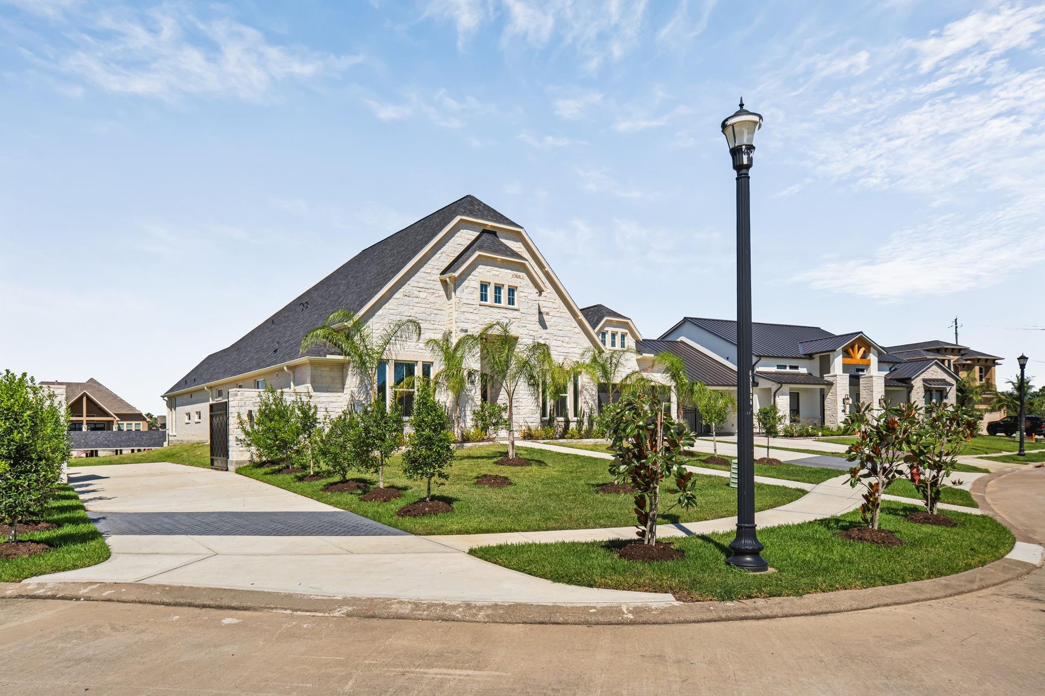 508 Amalfi Drive