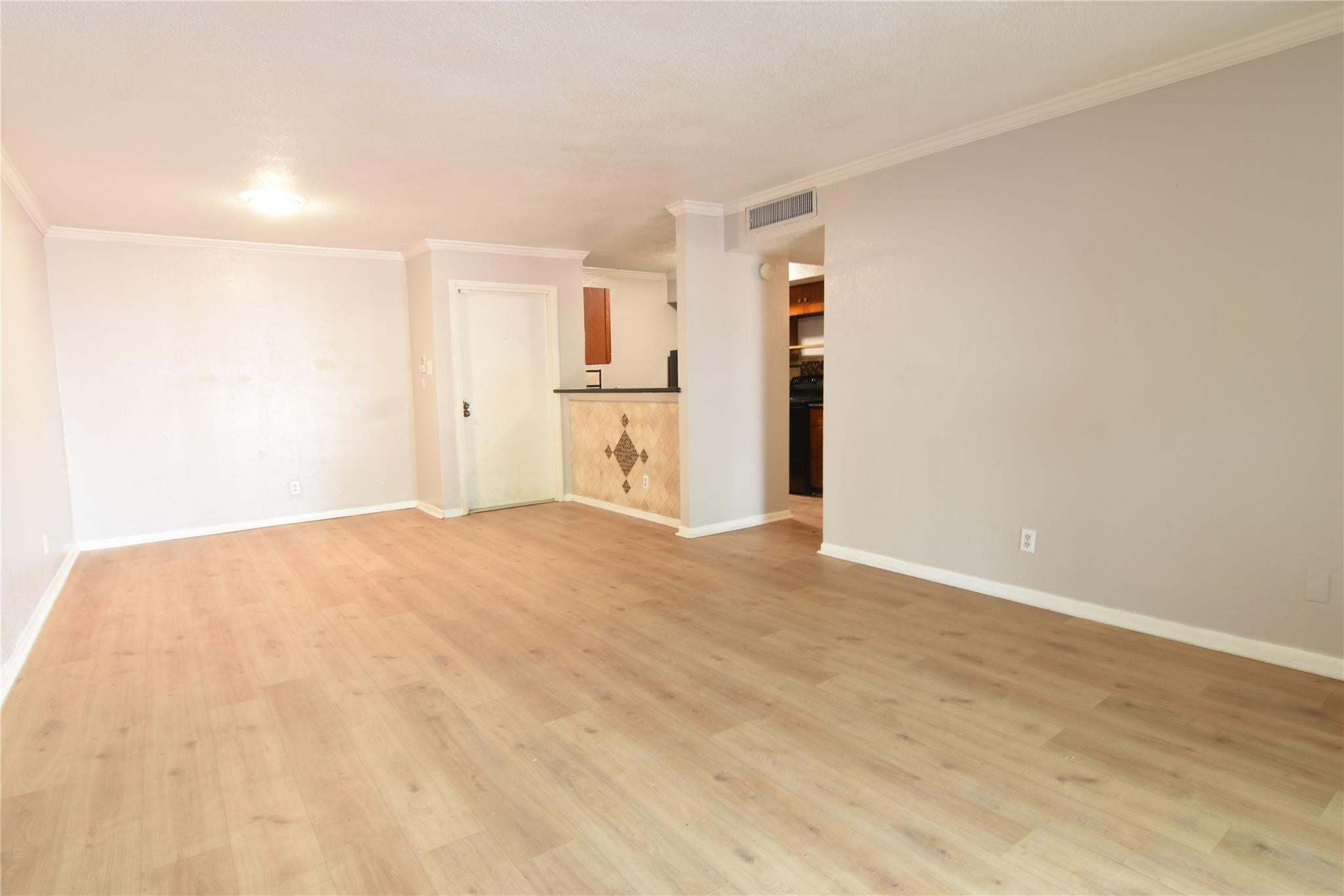 10110 Forum West Drive 628