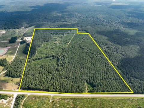 Photo of 3 Fm 943, Kountze, TX 77625 (MLS # 80223619)
