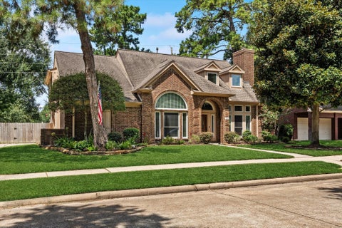 Photo of 16314 Avenplace Road, Tomball, TX 77377 (MLS # 42163402)