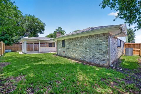 Tiny photo for 10714 Sagewind Drive, Houston, TX 77089 (MLS # 49352617)