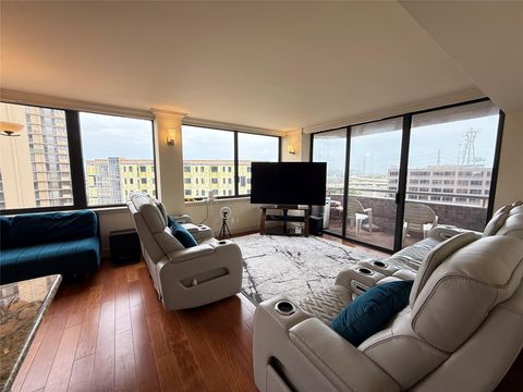 Photo of 3525 Sage Road #904, Houston, TX 77056 (MLS # 17637204)