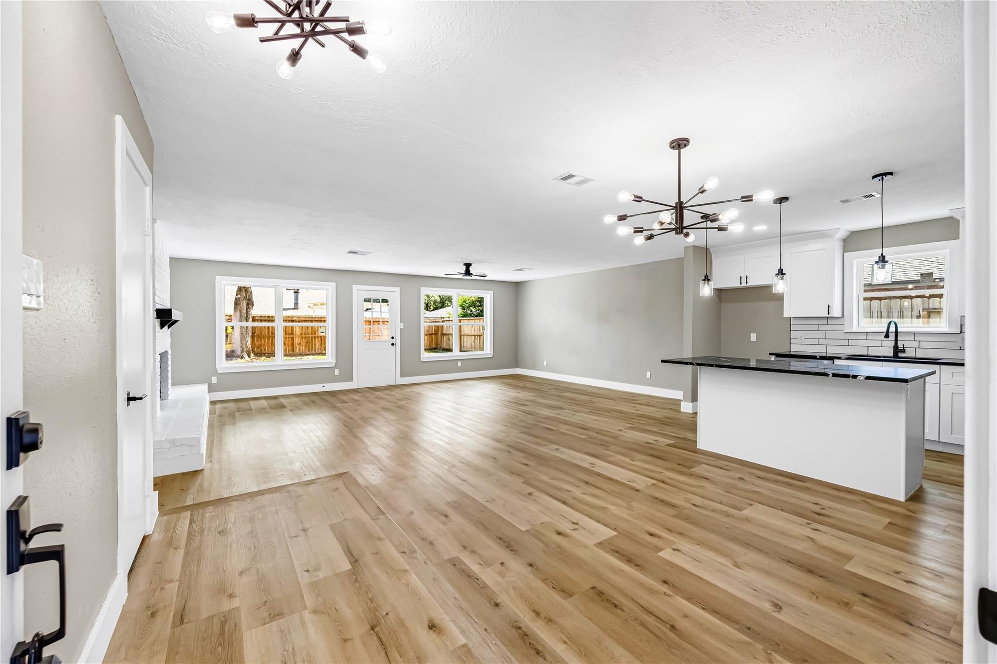 1803 Thornbrook Drive