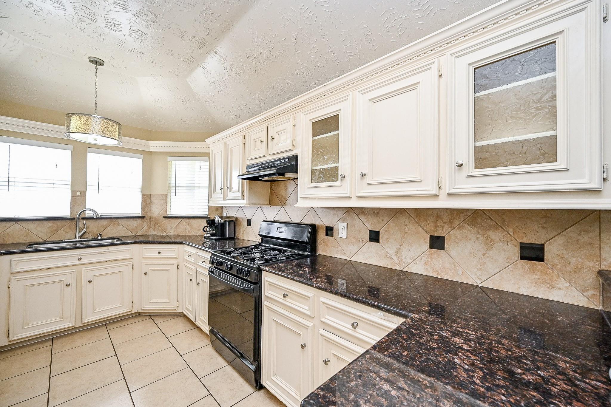 15223 Bedford Glen Drive