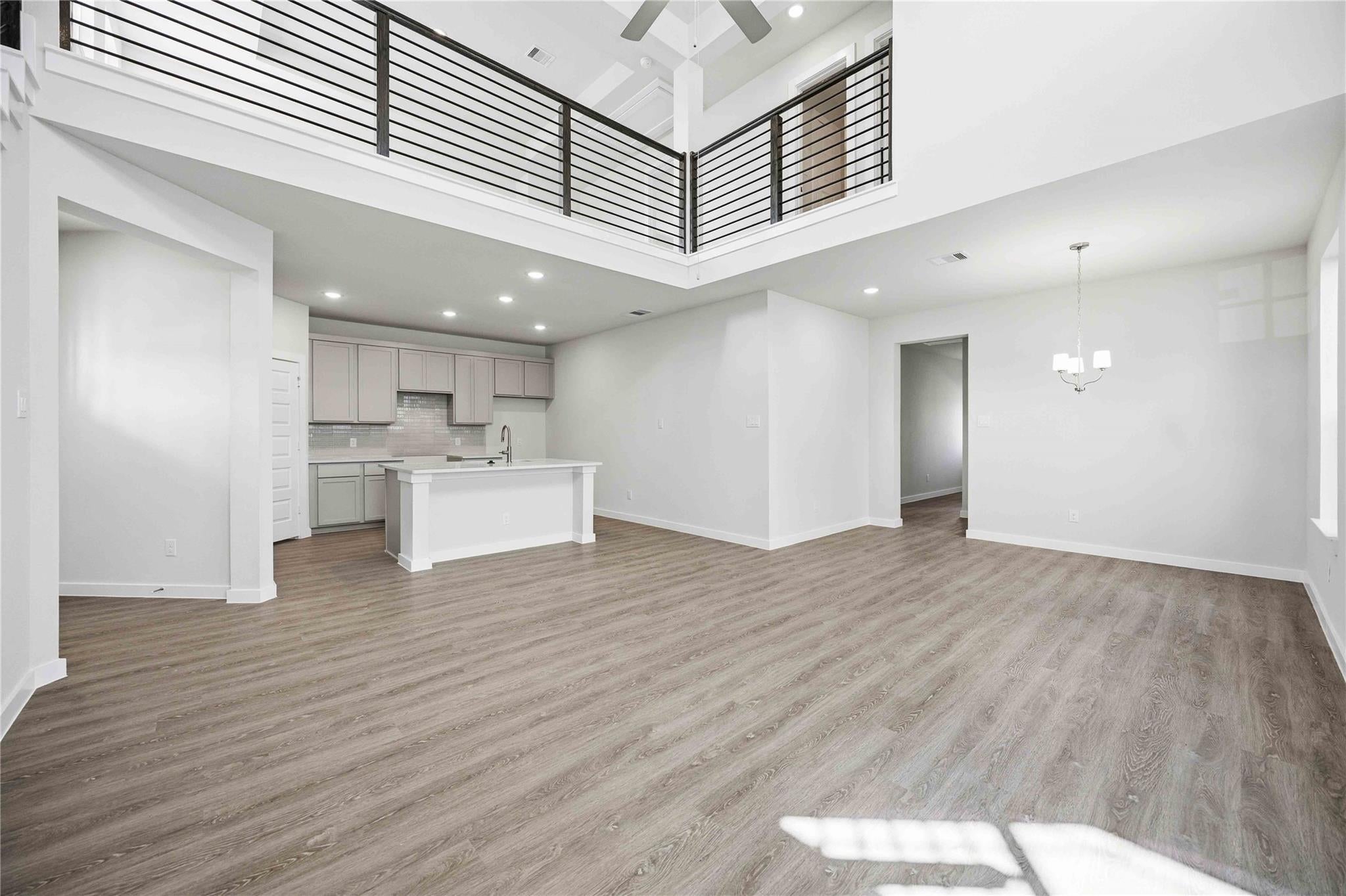 8115 Goliad Way