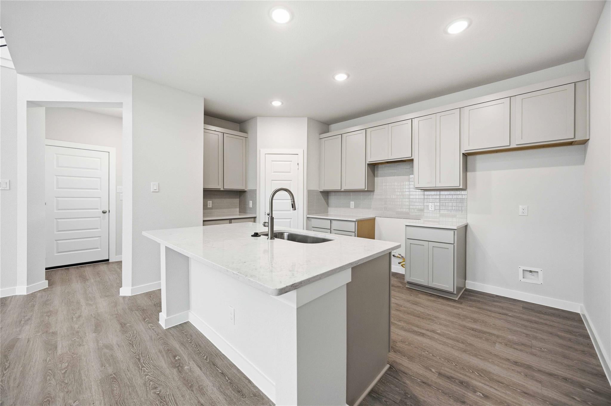 8115 Goliad Way