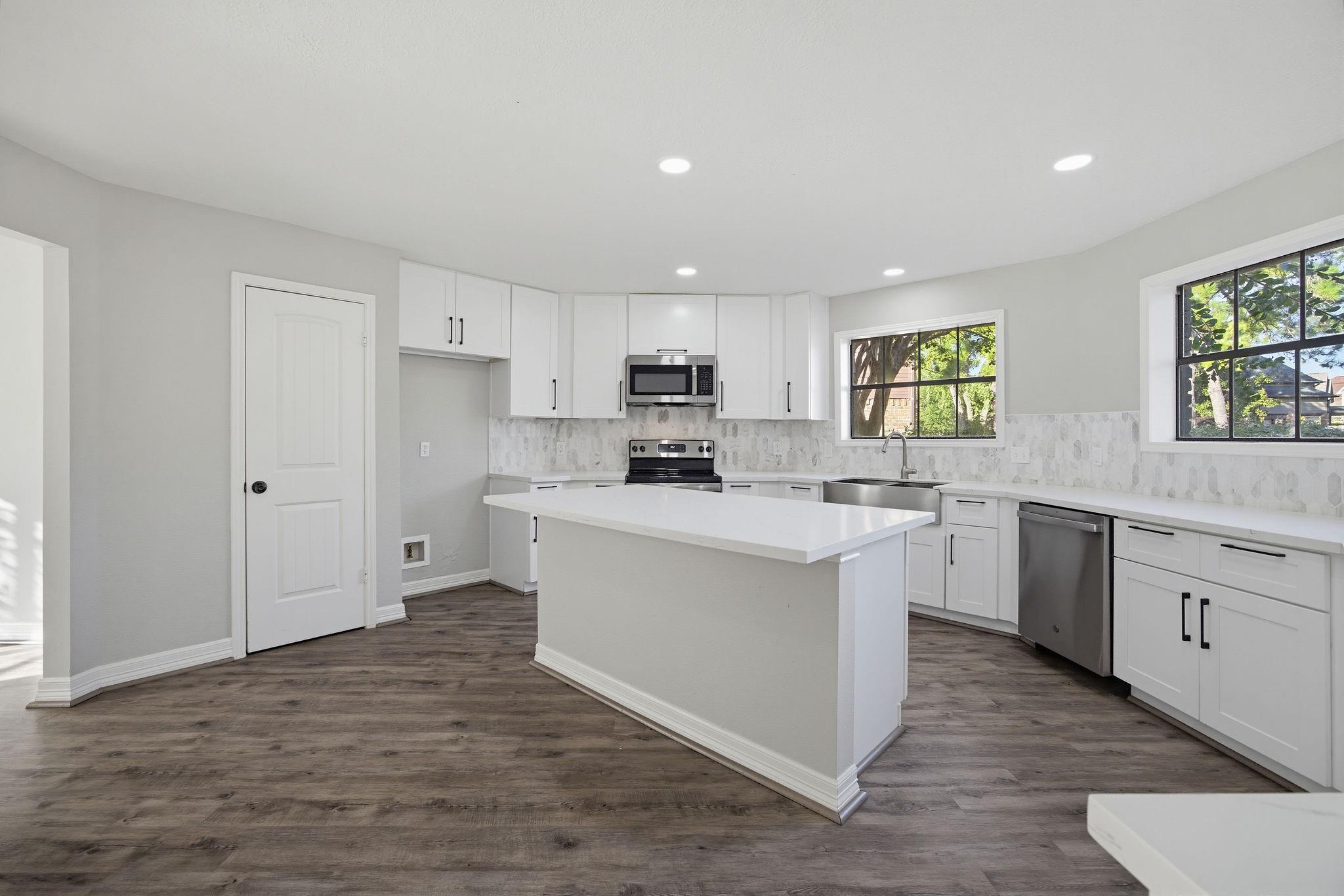 8015 Ash Valley Drive