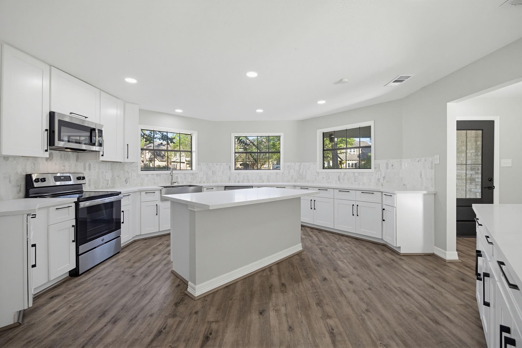 8015 Ash Valley Drive