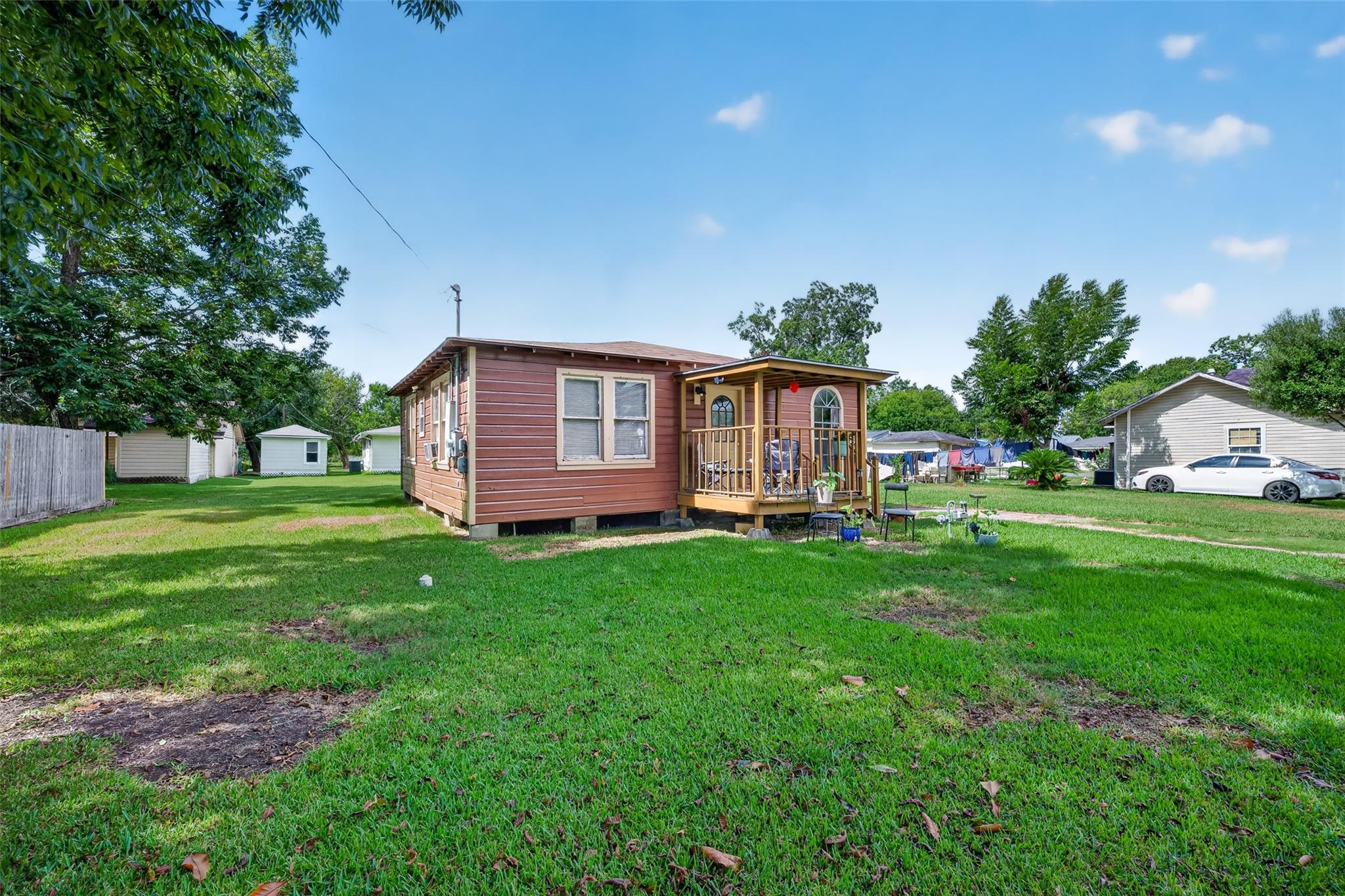 1715 W Humble Street