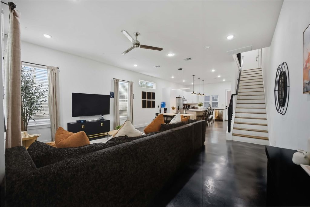 Photo of 4209 Mckinney Street #1, Houston, TX 77023 (MLS # 905641)