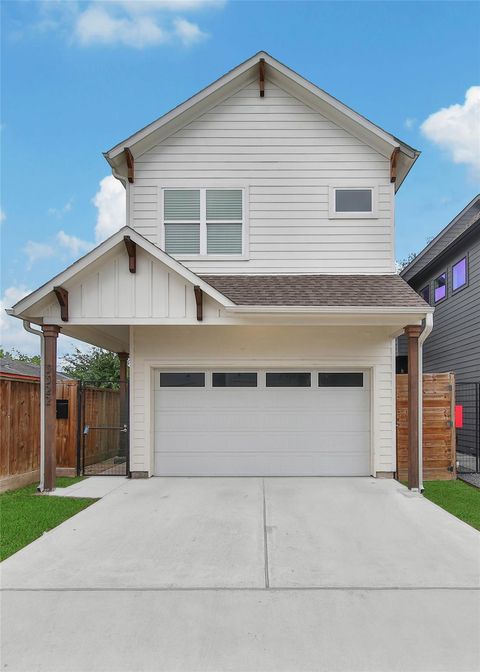 Photo of 3322 Delhi Street, Houston, TX 77022 (MLS # 75672778)