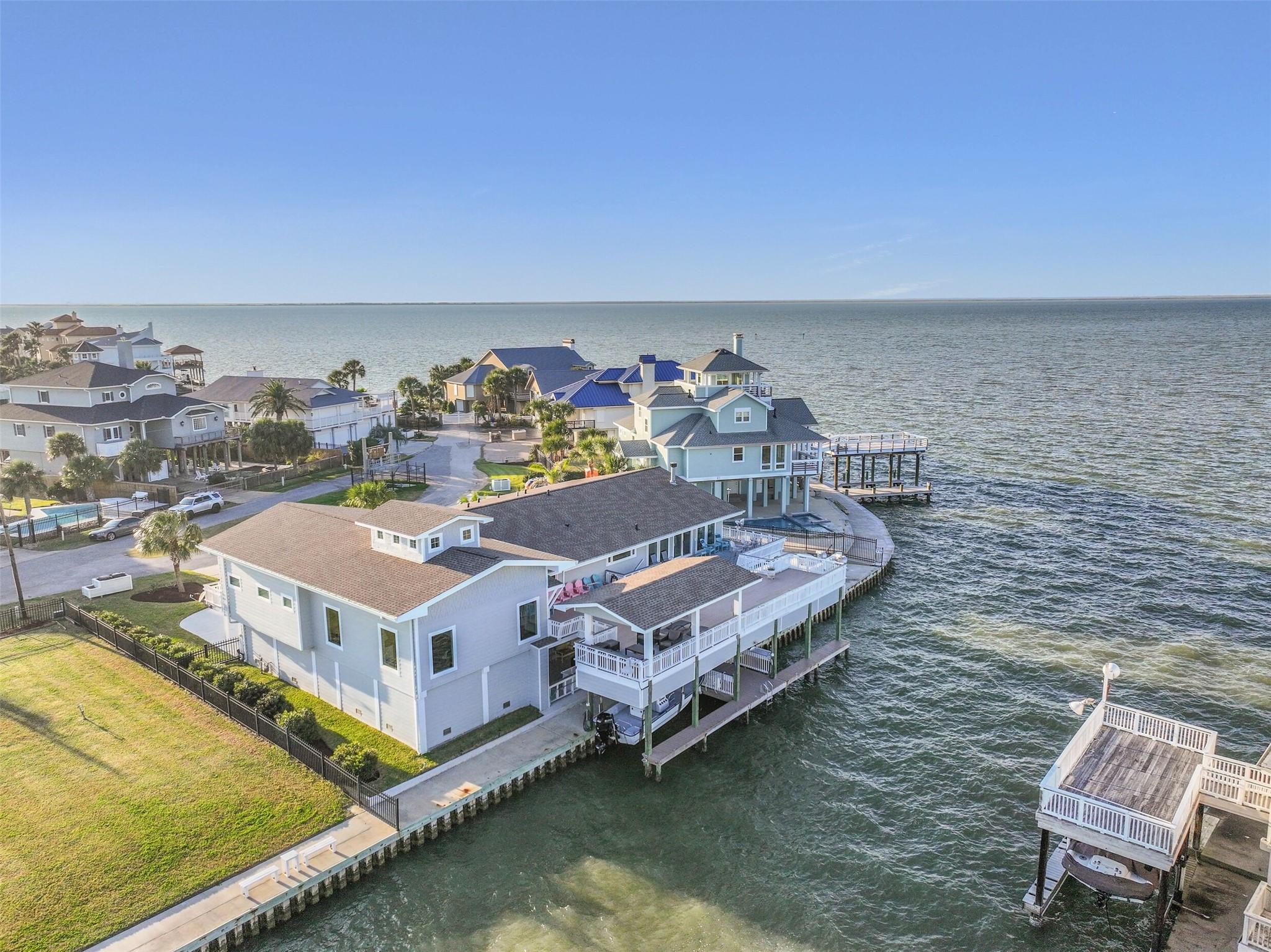 4120 W Bayside Way