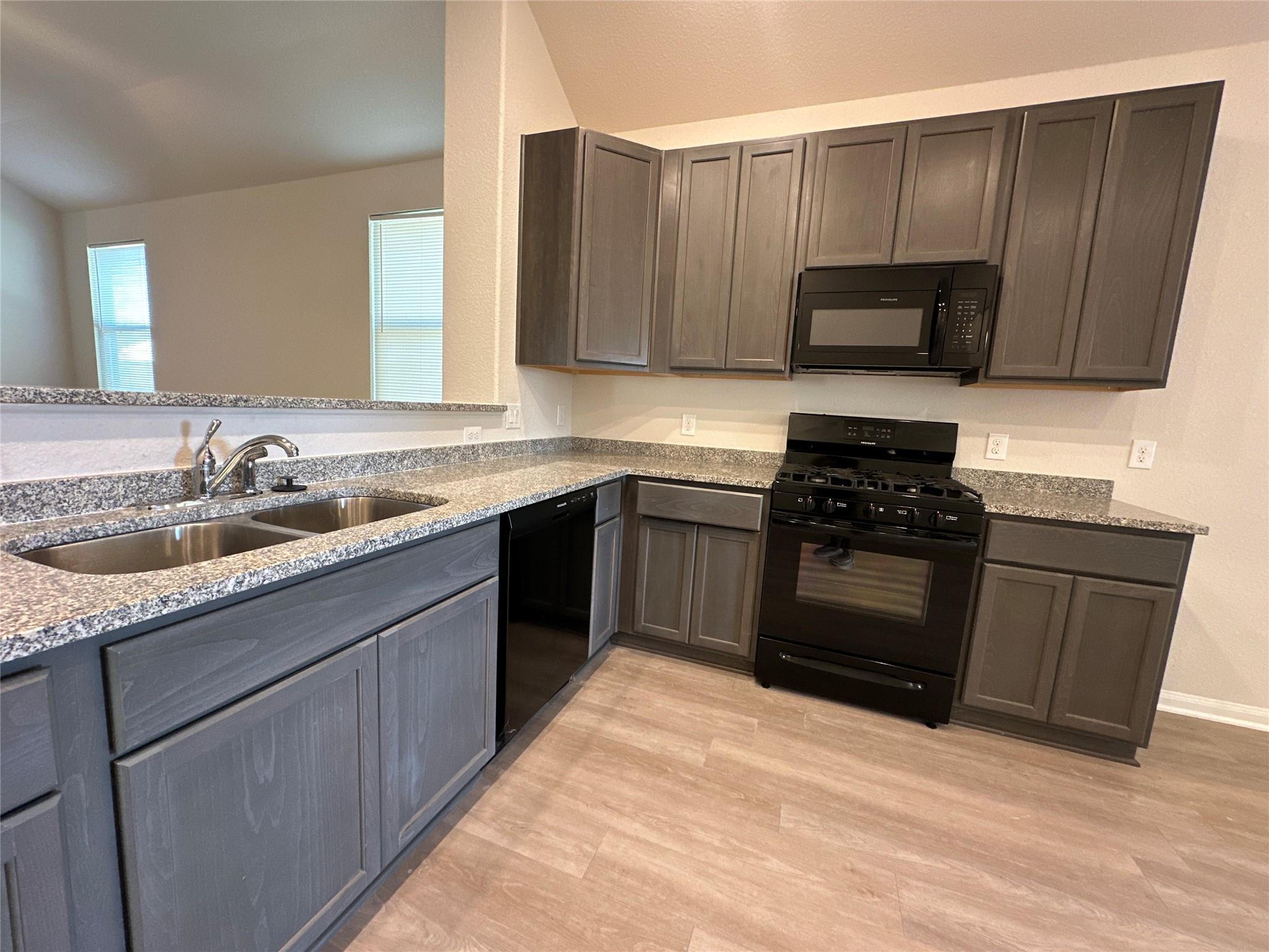 122 Tejas Village Parkway