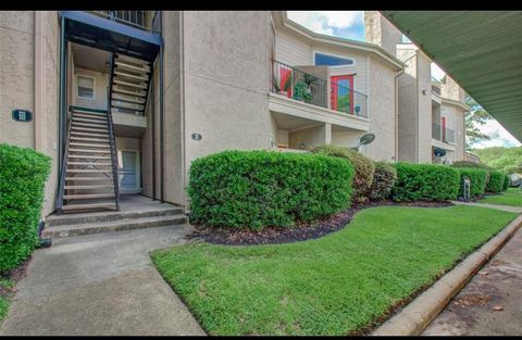 10855 Meadowglen Lane 931 Houston TX 77042