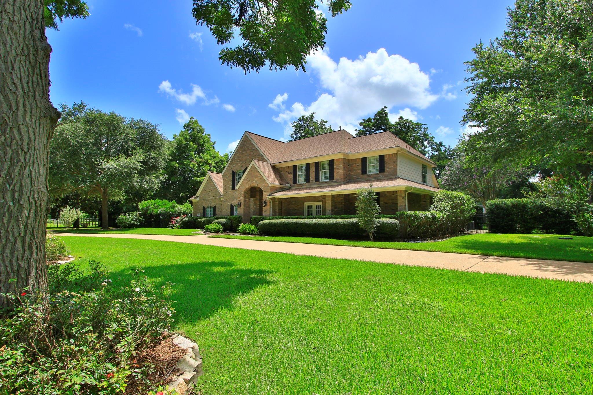 2407 Churchills Ferry