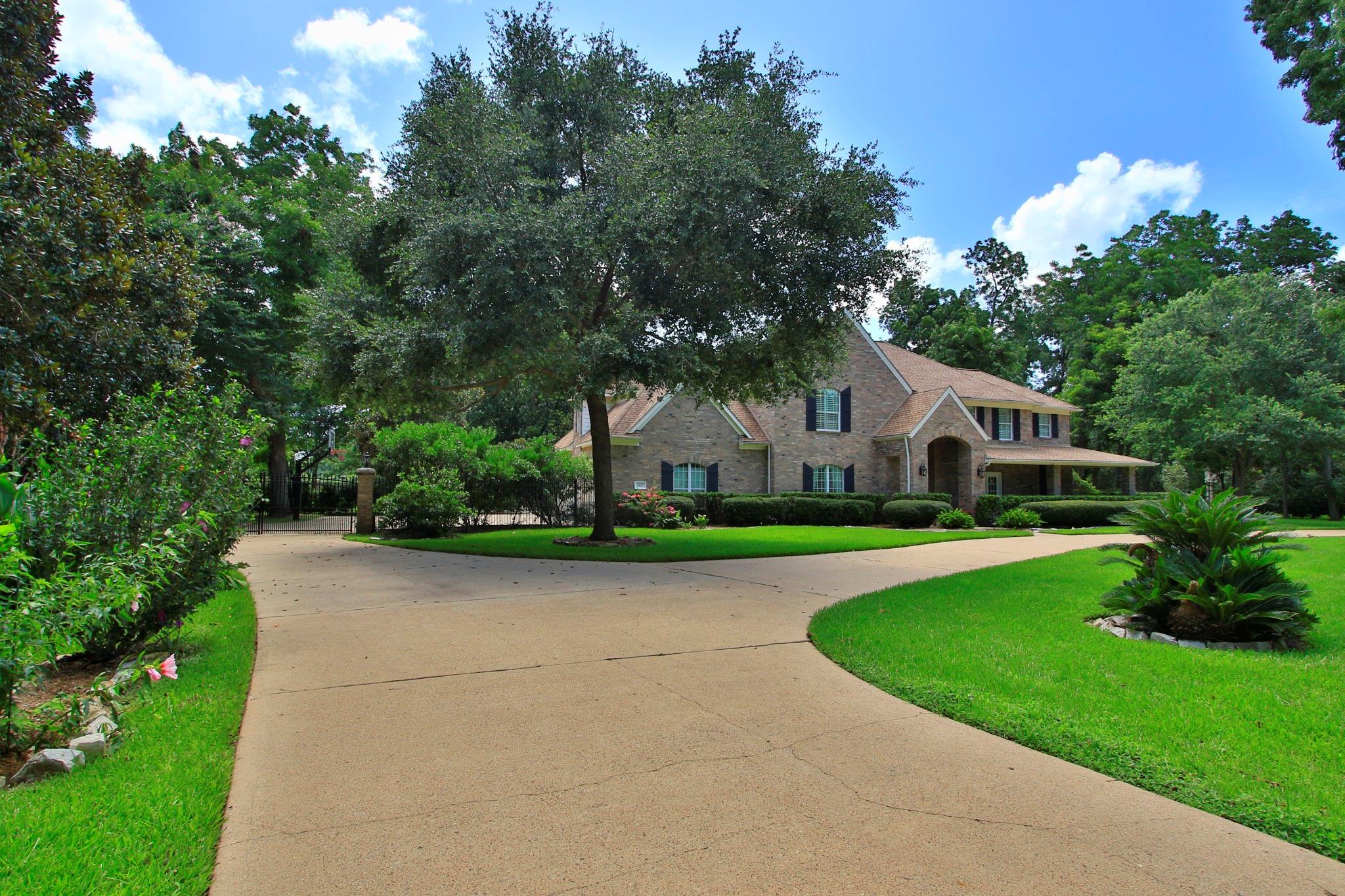 2407 Churchills Ferry