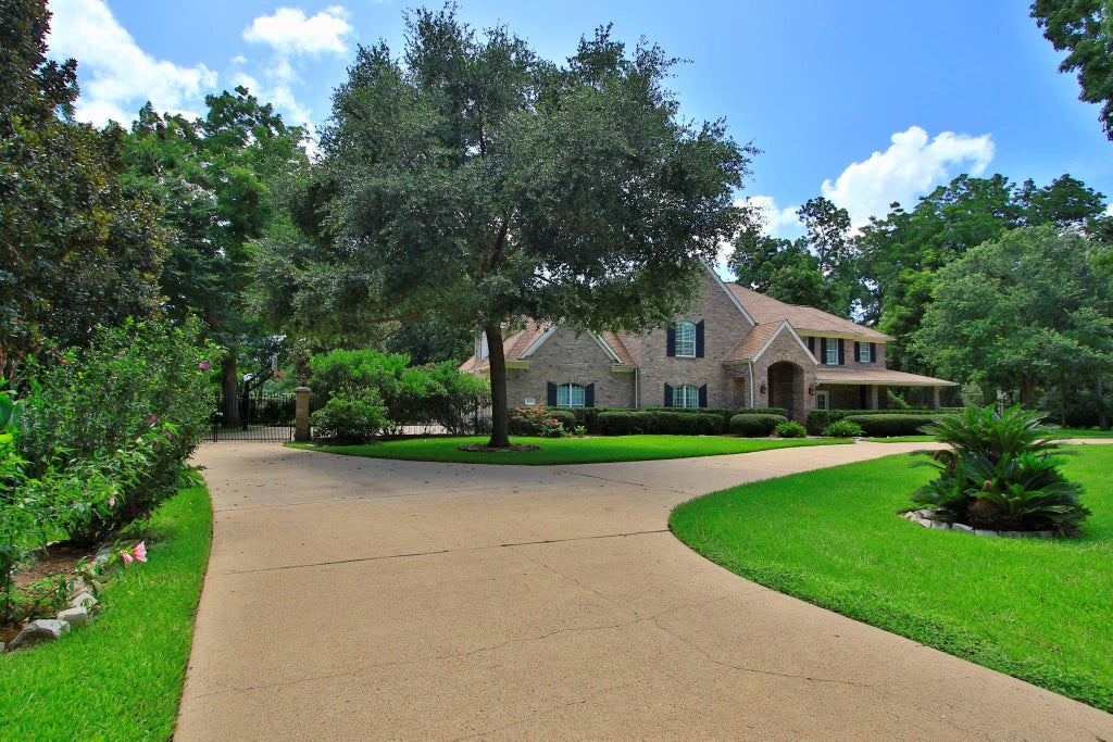 Photo of 2407 Churchills Ferry, Richmond, TX 77406 (MLS # 11982882)