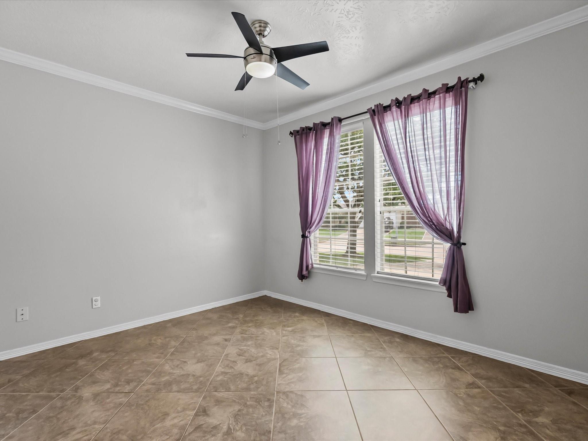 201 Lago Vista Street