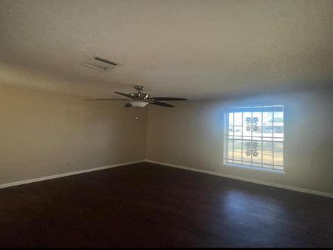 Photo of 15906 Willbriar Lane, Houston, TX 77489 (MLS # 42409134) Photo of 15906 Willbriar Lane, Houston, TX 77489 (MLS # 42409134)