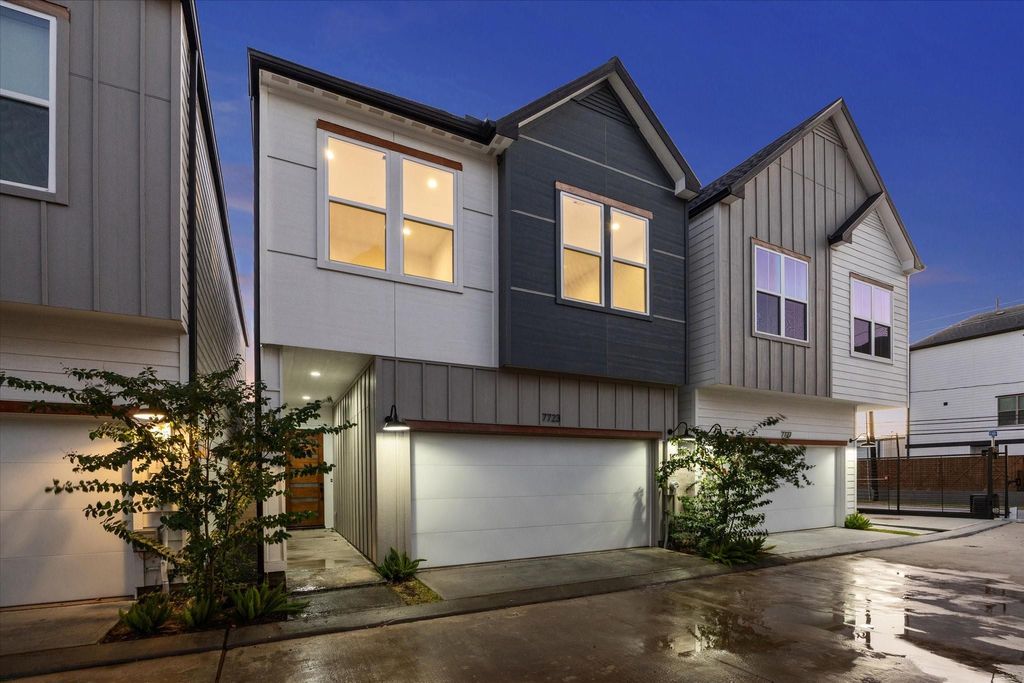 Photo of 7723 Sky Dweller Drive Dr, Houston, TX 77055 (MLS # 43503995)