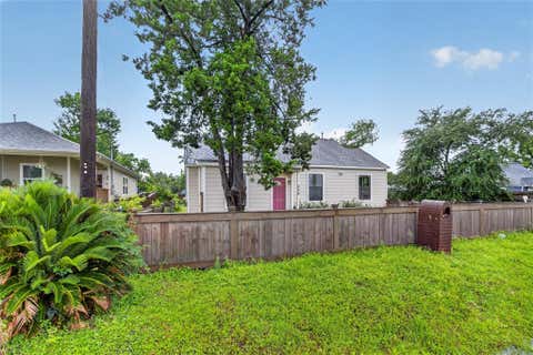 Photo of 428 Van Molan Street, Houston, TX 77022 (MLS # 93177078)