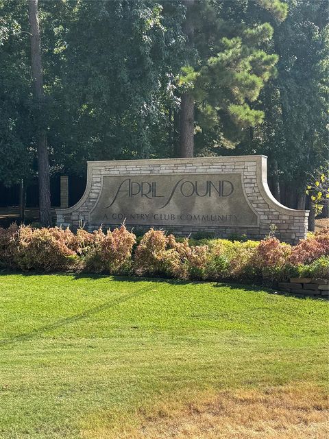 Photo of 1425 April Villas, Conroe, TX 77356 (MLS # 28677459)