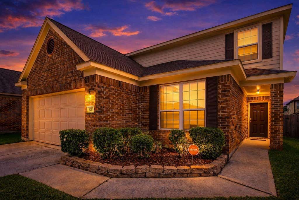 Photo of 5215 Espuela Lane, Baytown, TX 77521 (MLS # 28928162)
