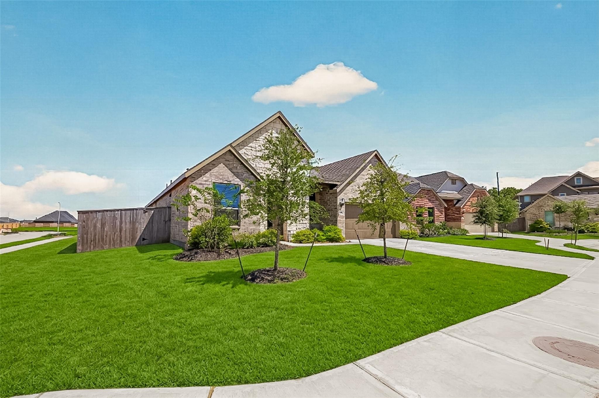 2327 Lily Cove Court