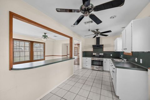 Tiny photo for 415 Woodard Street, Houston, TX 77009 (MLS # 11703045)