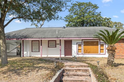 Tiny photo for 415 Woodard Street, Houston, TX 77009 (MLS # 11703045)