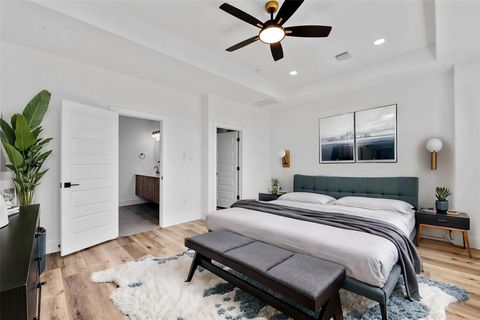 Photo of 1805 Emir Street St #J, Houston, TX 77009 (MLS # 98811786)