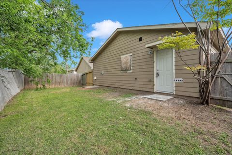 Tiny photo for 423 N Carolina Street, Houston, TX 77029 (MLS # 86465135)