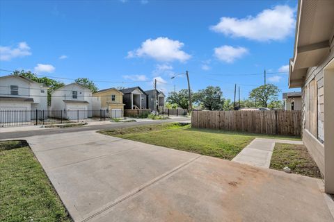Tiny photo for 423 N Carolina Street, Houston, TX 77029 (MLS # 86465135)