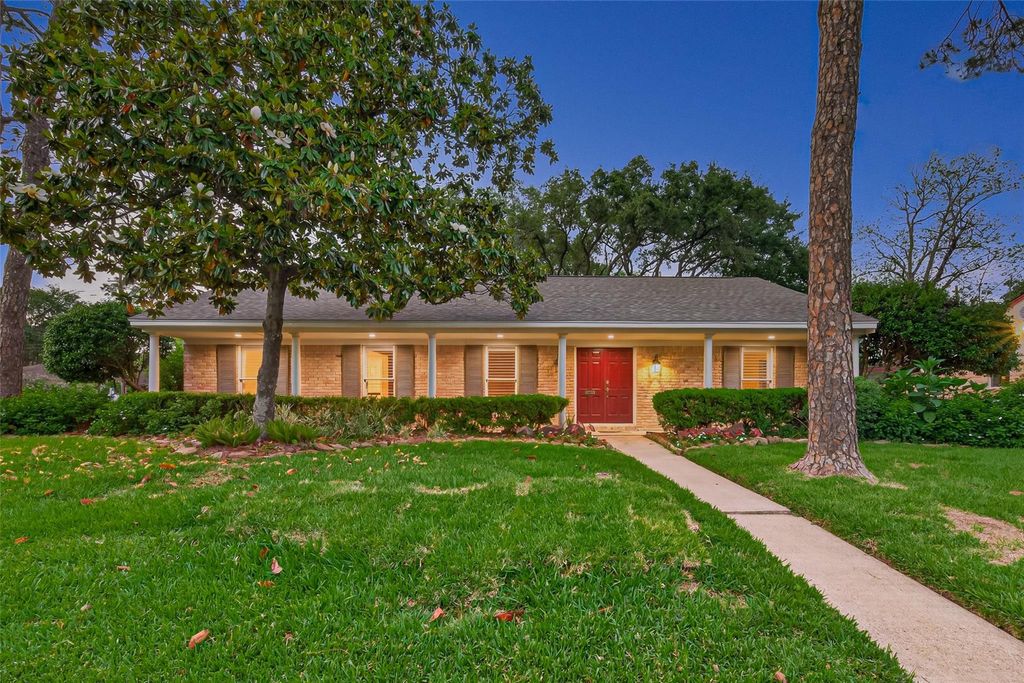 Photo of 5638 Sanford Road, Houston, TX 77096 (MLS # 91067576)